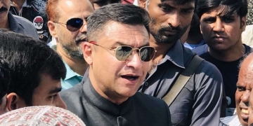 Akbaruddin Owaisi sensational comments on NTR and PV memorial