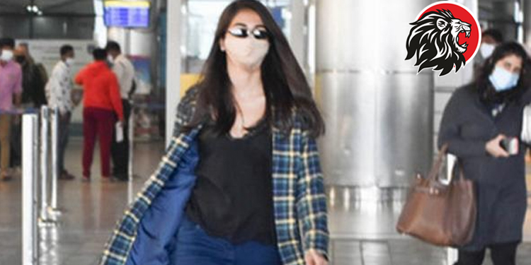 Pooja Hegde spotted in Hyderabad Airport
