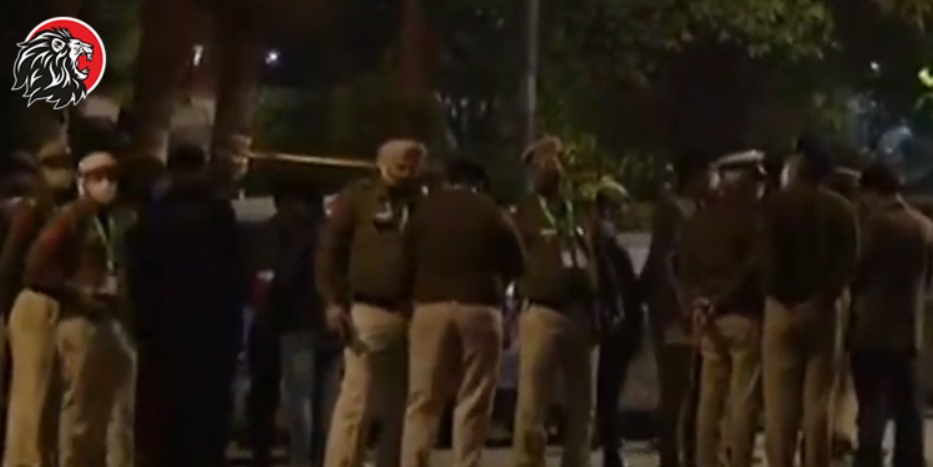 Delhi: Minor blast near Israel Embassy