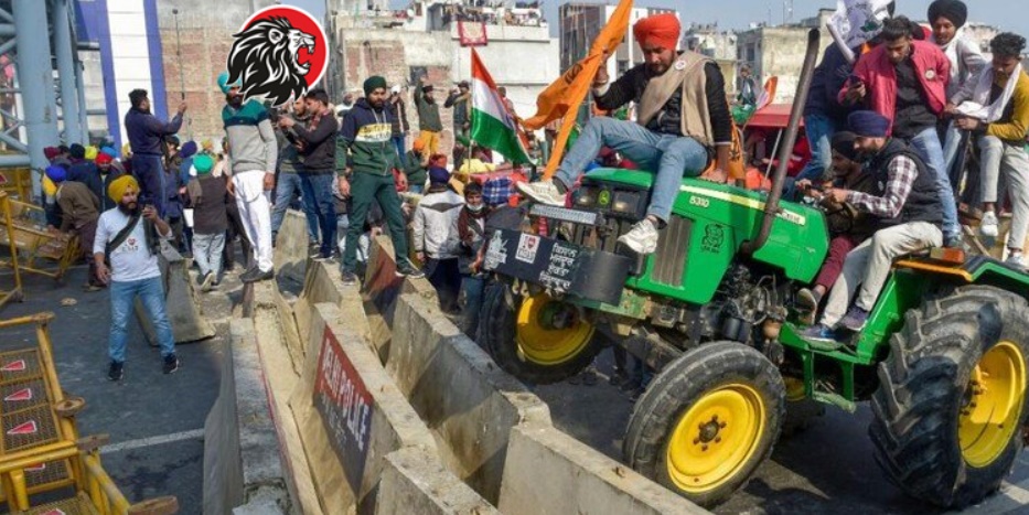 Chaos as farmers clash with Delhi Police, tractor rally turns violent