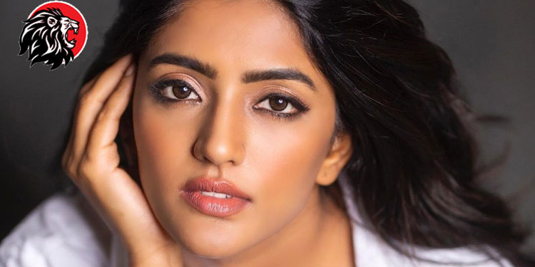 Eesha Rebba grabs a mighty opportunity