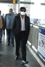 Pawan Kalyan Travels in Hyderabad Metro to Shoot for Vakeel Saab