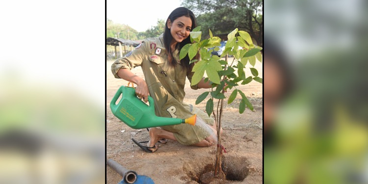 Rakul Preet Singh Planting Trees