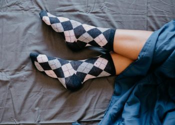 Benefits of Sleeping With Socks On at Night
