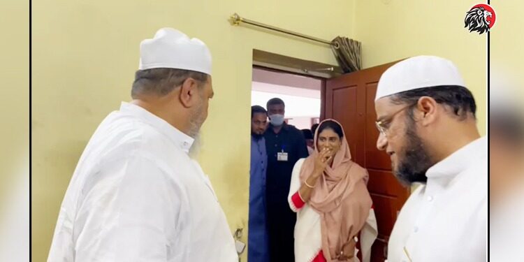 YSRTP Chief YS Sharmila Meets Majlis Party Supporters In Hyderabad